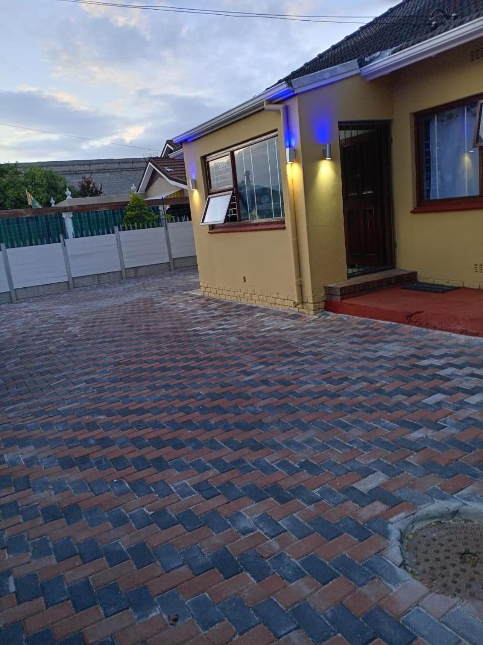 Ufc Homestay Cape Town